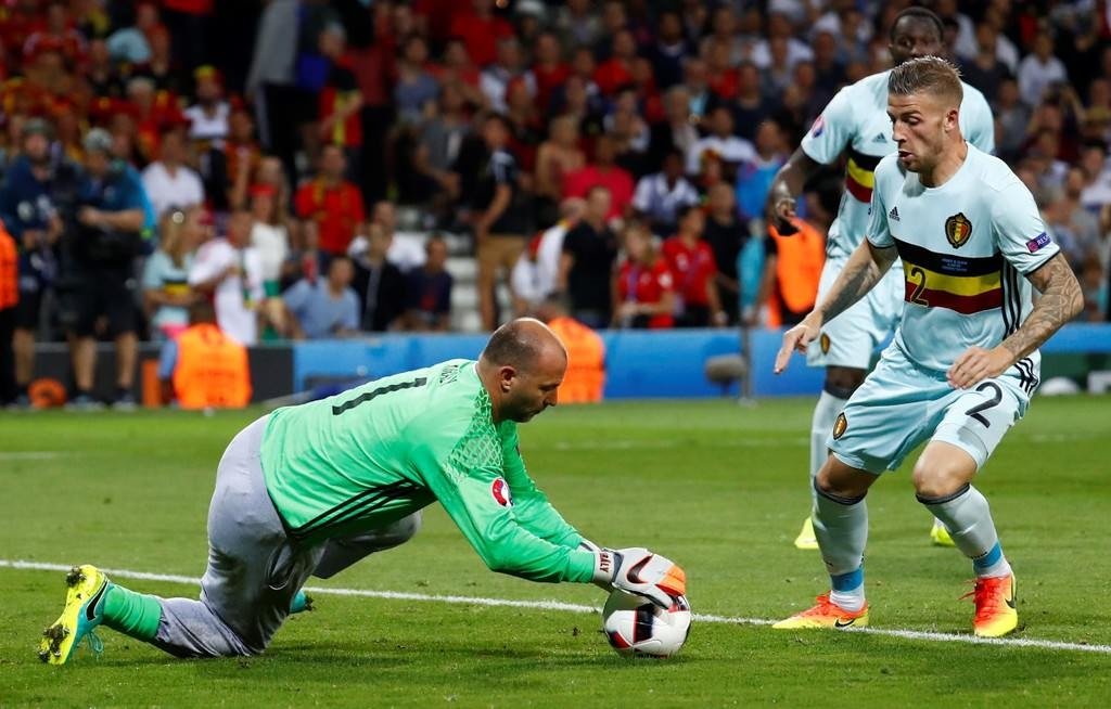 Gabor Kiraly niçin eşofman giyiyor?