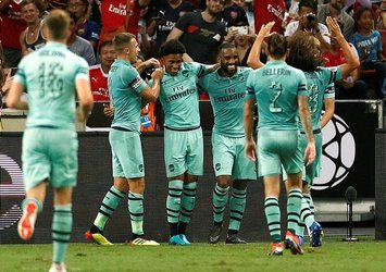 Arsenal PSG'yi dağıttı!