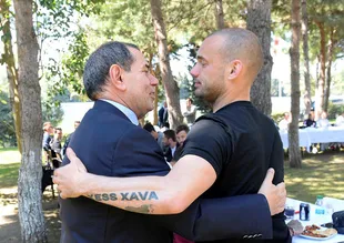 Sneijder ayrılıyor mu? Özbek açıkladı