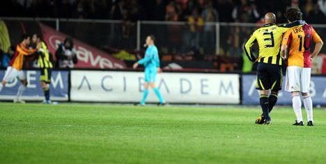 Efsane Fenerbahçe - Galatasaray derbileri