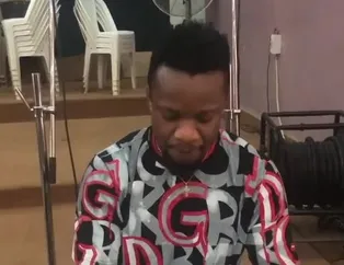 Ogenyi Onazi İstiklal Marşı'mızı çaldı