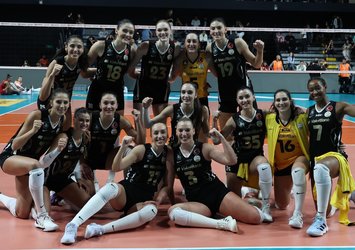 VakıfBank evinde G.Saray'ı rahat geçti!