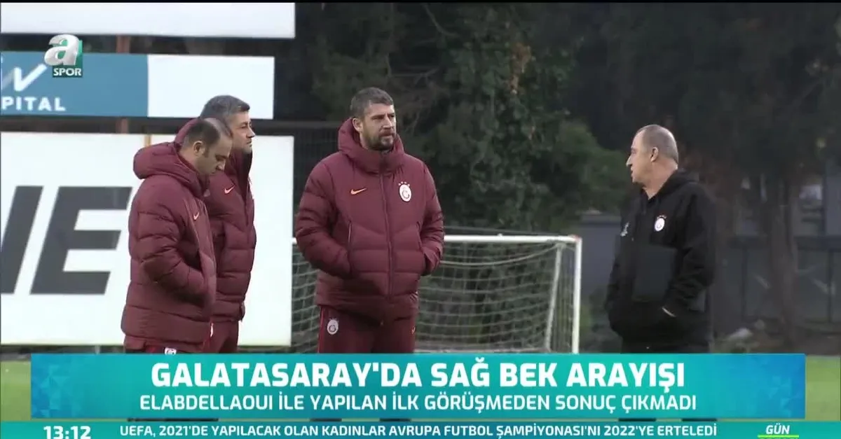 Galatasaray'da sağ bek arayışları sürüyor