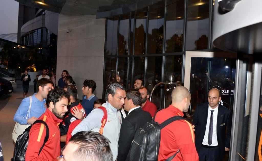 Galatasaray, Adana’da coşkuyla karşılandı