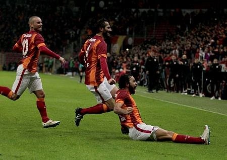 Arena koridorlarında büyük kavga