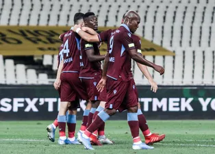 İşte AEK - Trabzonspor maçından kareler