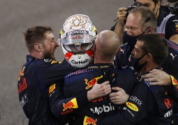 Formula 1'de şampiyon Max Verstappen oldu!