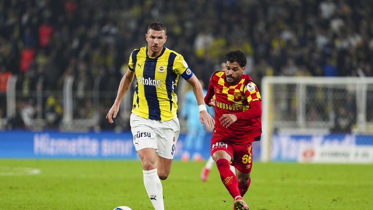 TRANSFER HABERİ: Fenerbahçe'den Edin Dzeko kararı! Sözleşmesi... TRANSFER HABERİ: Fenerbahçe'den Edin Dzeko kararı! Sözleşmesi...