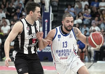 Anadolu Efes'te ayrılık açıklandı!