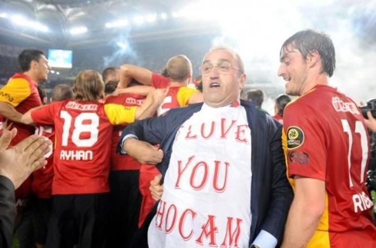 Fenerbahçe - Galatasaray derbilerine kazınan sözler...