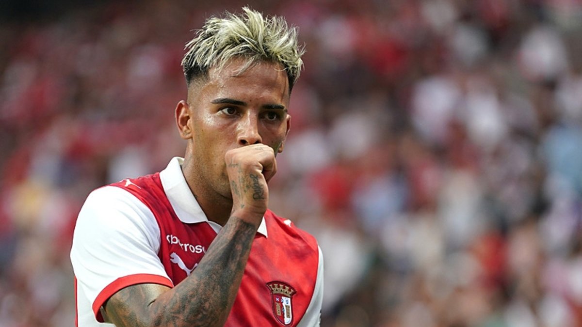 TRANSFER HABERLERİ: F.Bahçe'den Uruguaylı orta saha Rodrigo Zazalar'ı istiyor! TRANSFER HABERLERİ: F.Bahçe'den Uruguaylı orta saha Rodrigo Zazalar'ı istiyor!
