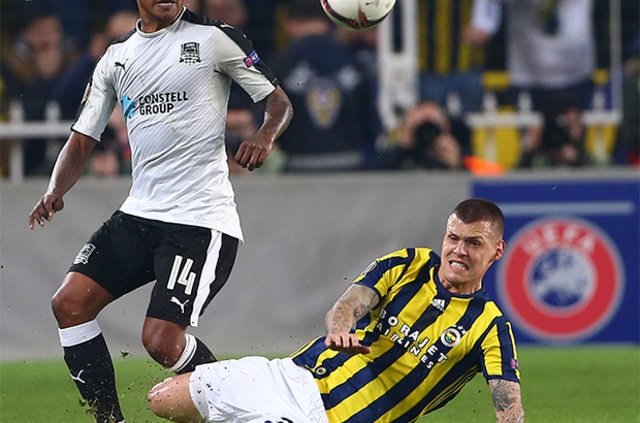 Skrtel sosyal medyayı salladı!