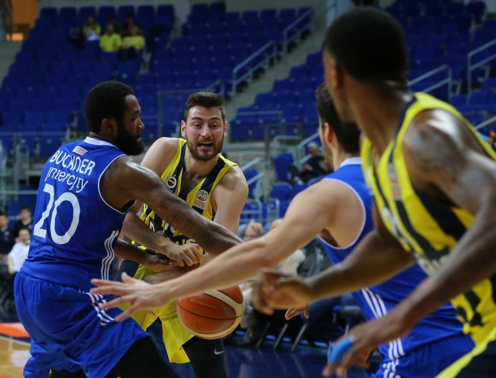 Avrupa ’Fenerbahçe Doğuş’ dedi!
