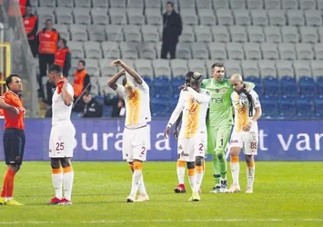 Galatasaray'da hasret büyüyor