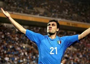 Vieri 43 yaşında futbolu dönüyor