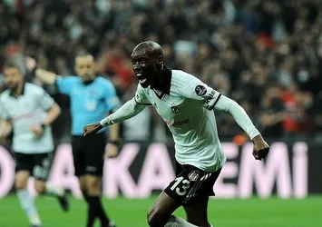 Atiba Hutchinson hırs küpü!