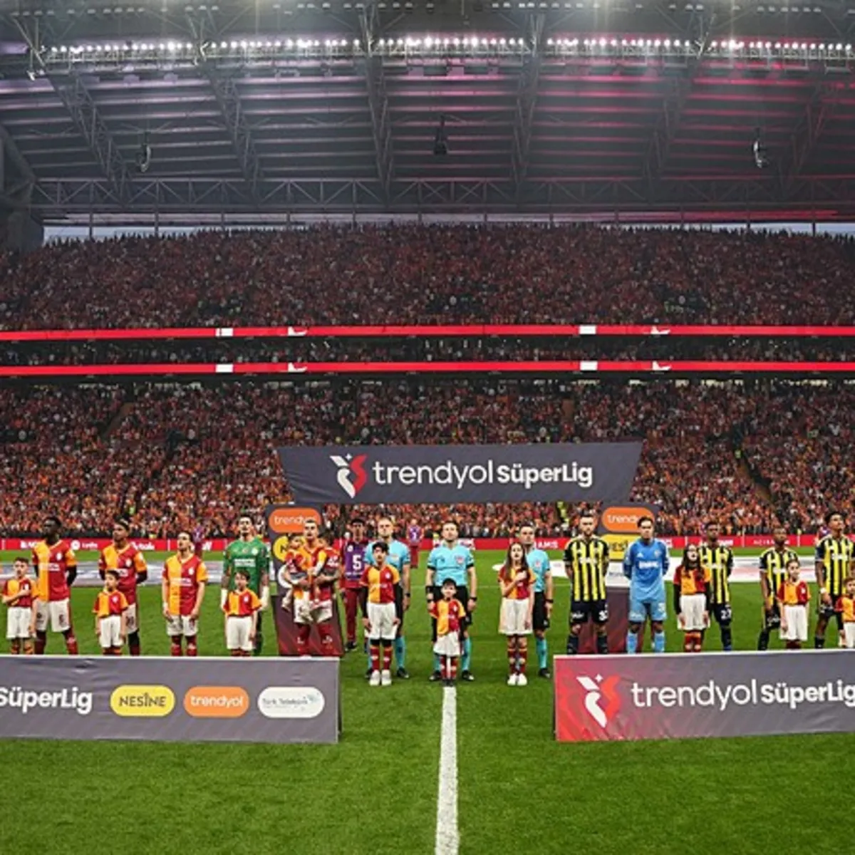 Galatasaray-Fenerbahçe derbisinin VAR hakemi belli oldu