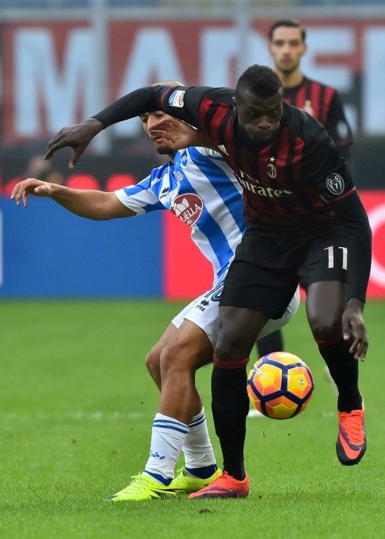 Fenerbahçe rotayı M’Baye Niang ve Lucas Perez’e çevirdi