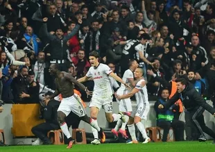 Beşiktaş bir üst tura nasıl çıkar?