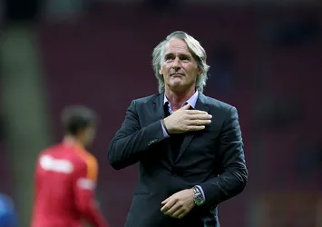 Fenerbahçe'ye Riekerink'i önerdi