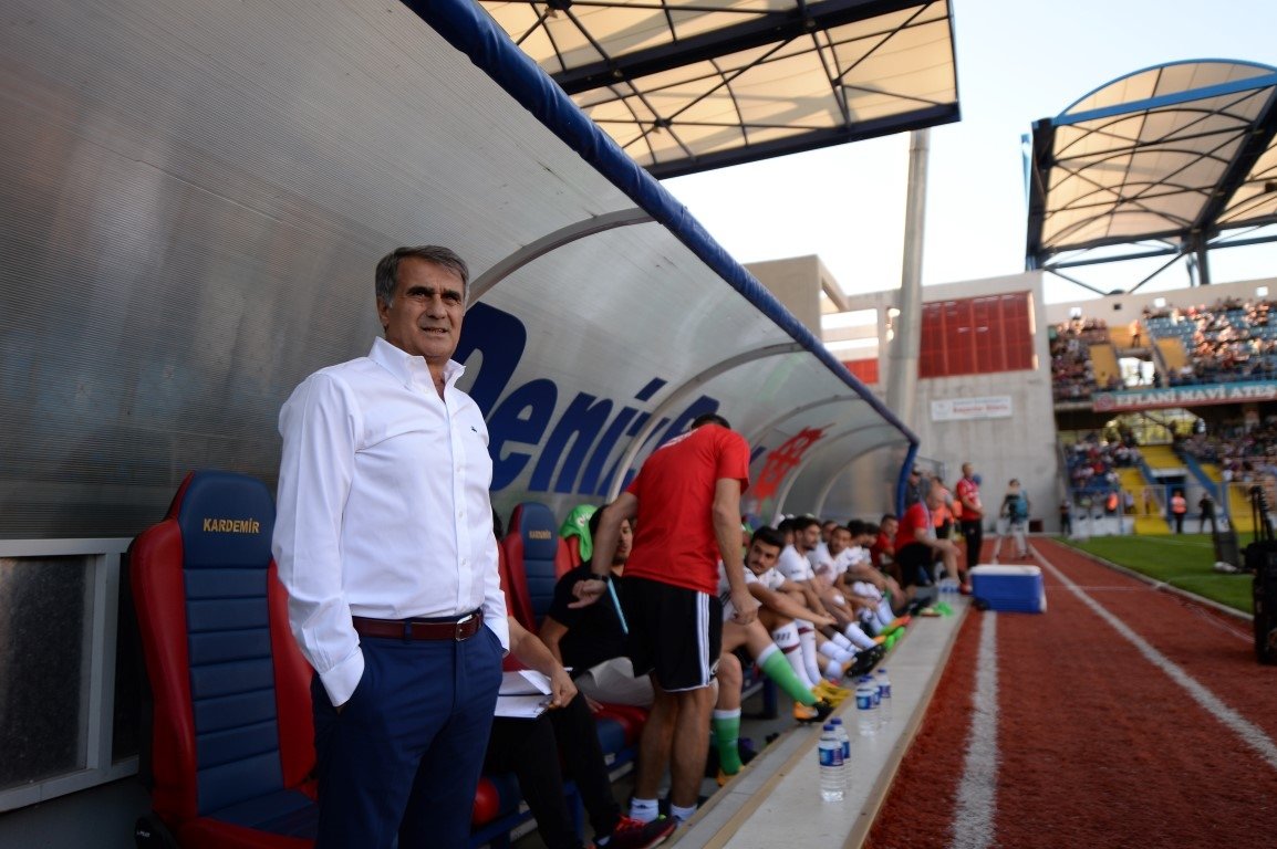 Karabükspor - Beşiktaş maçından kareler