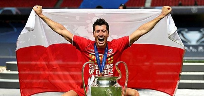 Lewandowski tarihe geçti