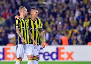 Fenerbahçe'nin savunmasına hücum