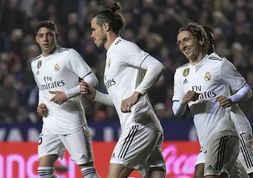 Real Madrid penaltılarla kazandı