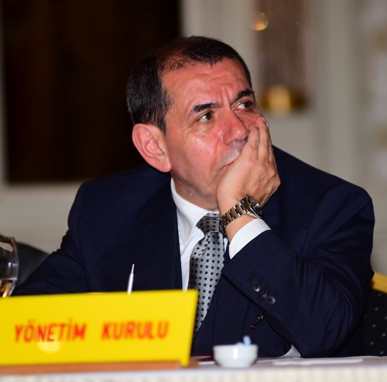 Dursun Özbek’ten transfer açıklaması