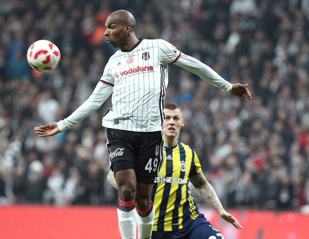 Beşiktaş-Fenerbahçe karşılaşmasından kareler