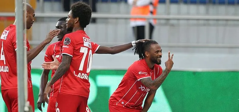 Kasımpaşa 2-4 Antalyaspor (MAÇ SONUCU-ÖZET)