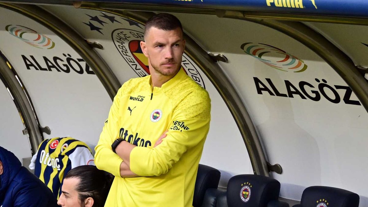 FENERBAHÇE HABERLERİ | Edin Dzeko'yu hedef aldı! Mourinho'nun takımında santrfor oynayamaz