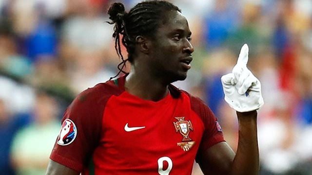 Beşiktaş golcüsü için karar veriyor