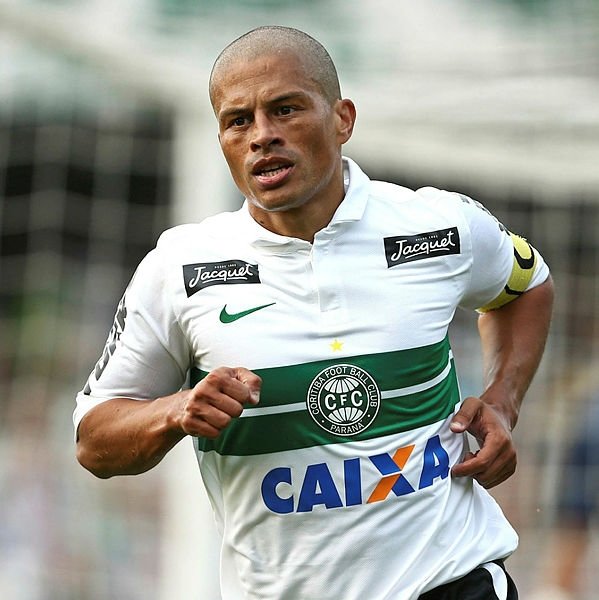 Alex de Souza, Fenerbahçe’ye dönecek mi?