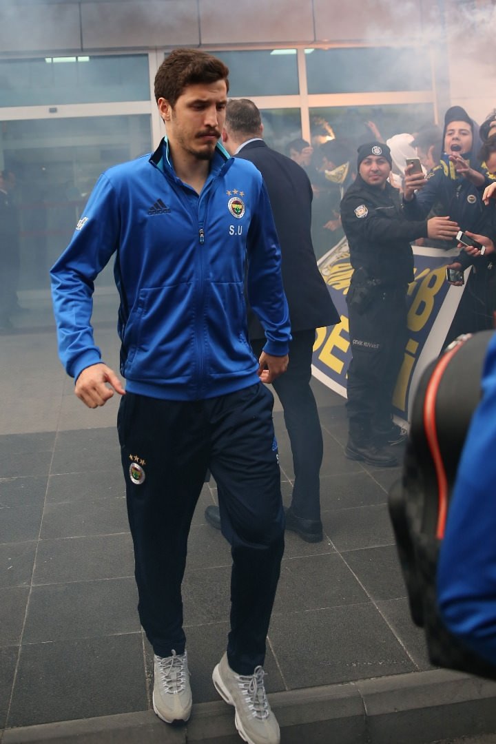 Fenerbahçe’de gidecekler belli oluyor