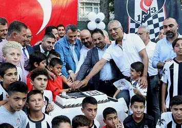 Fikret Orman Mersin'de çocuklarla buluştu