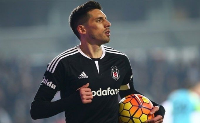 Beşiktaş’ta Sosa krizi: Gelmiyorum