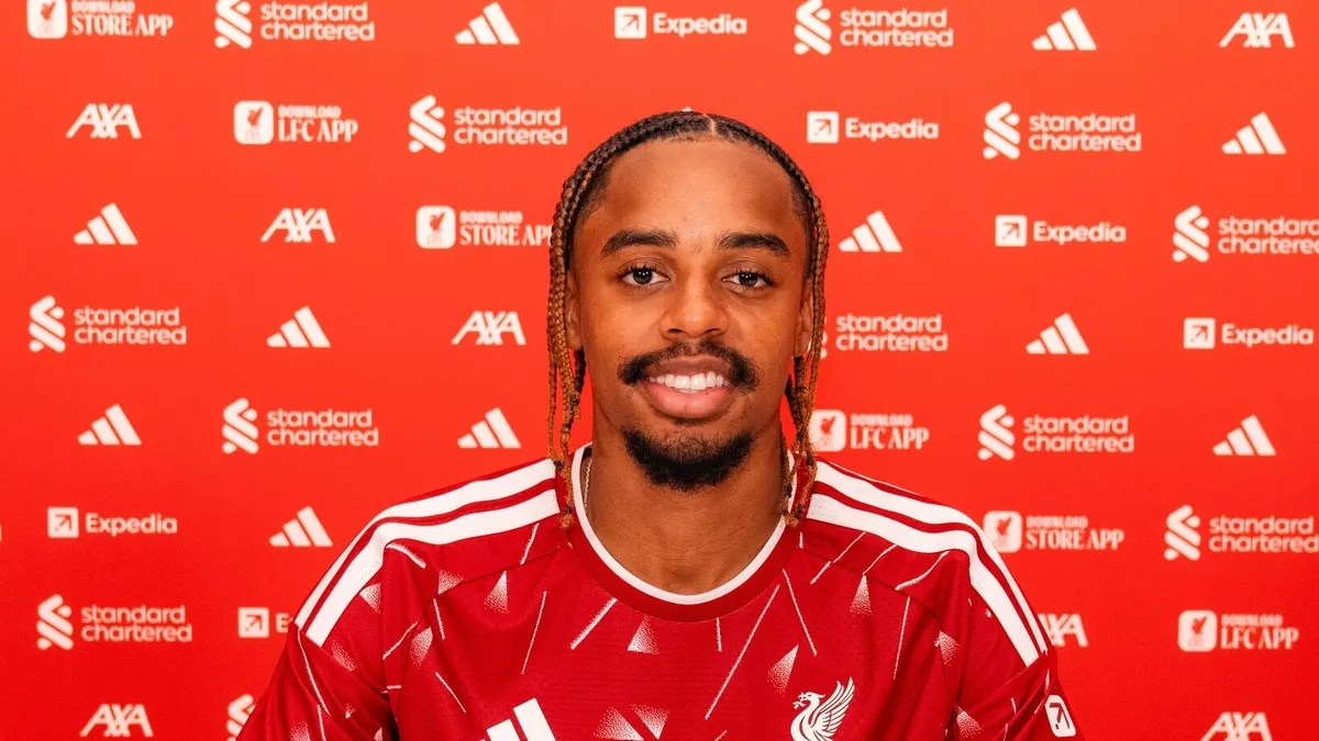 Liverpool, Bradley Barcola'yı transfer etti!