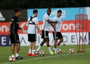 Talisca, Beşiktaş antrenmanında