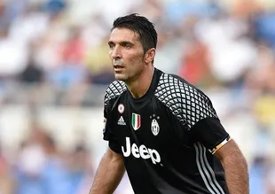 Buffon'a 'Altın Ayak' ödülü