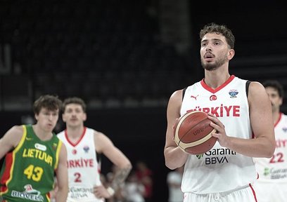 12 Dev Adam’dan tatsız prova