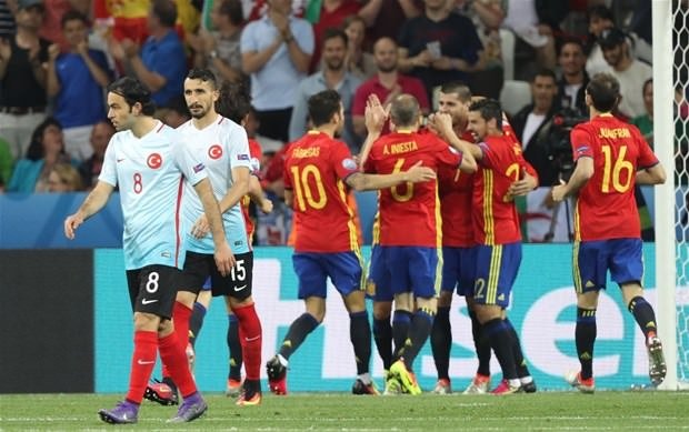 İtalya yenildi sosyal medya karıştı!