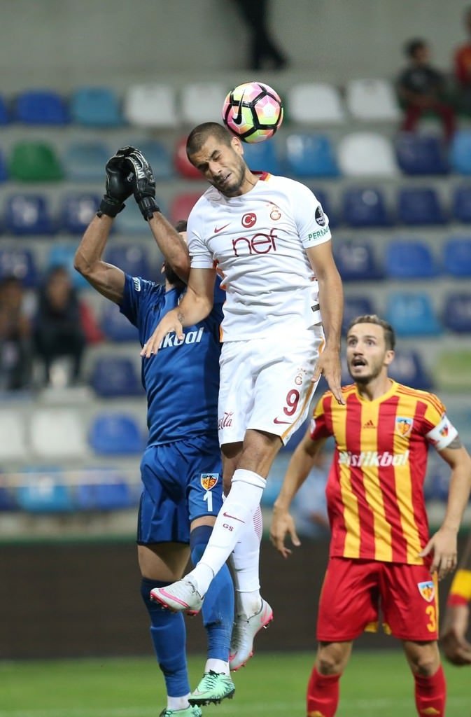 Galatasaray’dan devrim gibi karar!