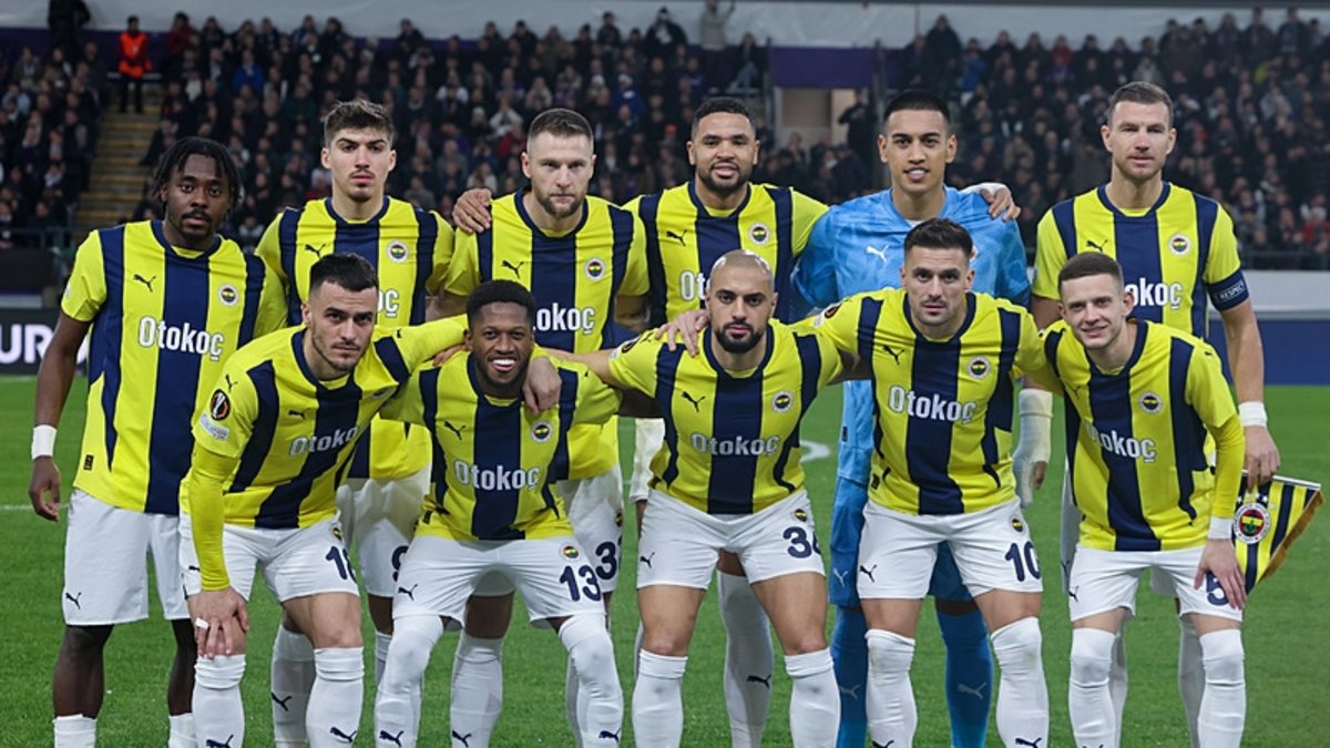 Spor yazarları Anderlecht - Fenerbahçe maçını değerlendirdi! Spor yazarları Anderlecht - Fenerbahçe maçını değerlendirdi!