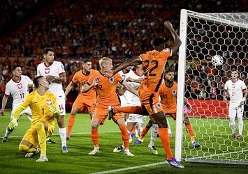 Hollanda ile Polonya ilk maçta yenişemedi!