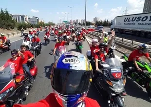 Kenan Sofuoğlu ekibiyle İstanbul'a geliyor!