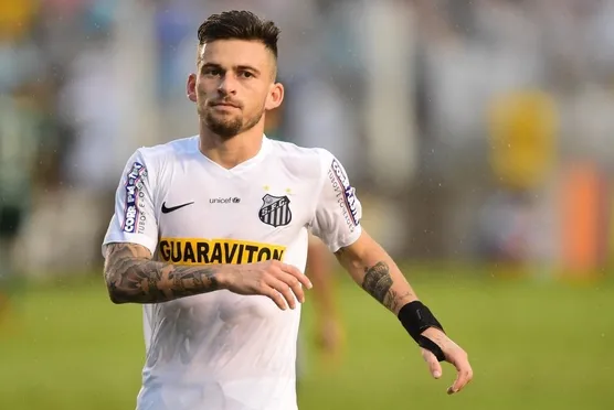 Lucas Lima'ya Neymar engeli!