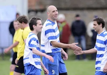 Jan Koller 47 yaşında 15 gol attı