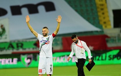 Mustafa Yumlu Denizlispor’a veda etti!