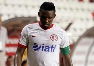 Antalyaspor'da Eto'o krizi